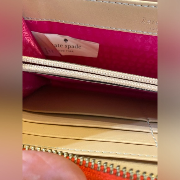 Kate Spade New York "Soffiano" Solid Red Leather Zip Around Wallet! - Picture 10 of 16